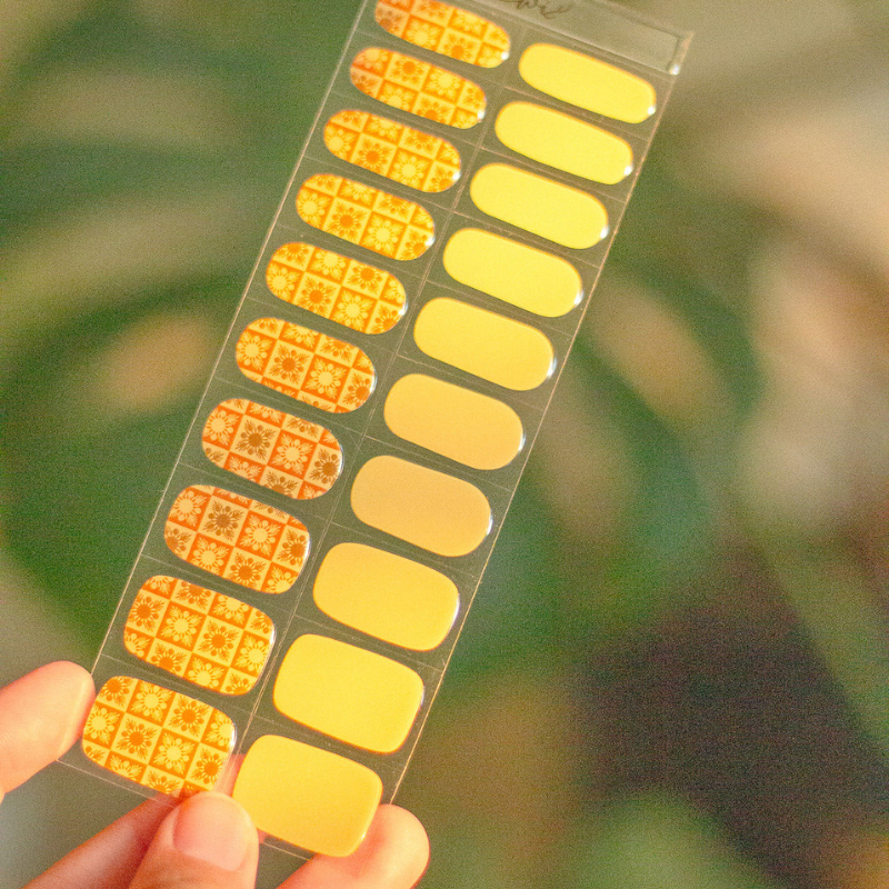 Mokulehua x Iwi Nails: Retro Ulu Quilt