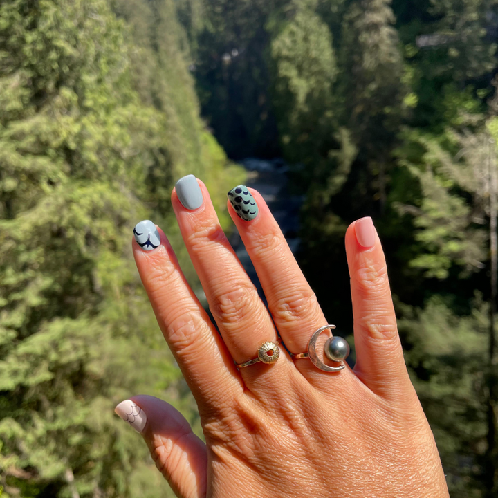 Holoholo Collection: Lako ia
