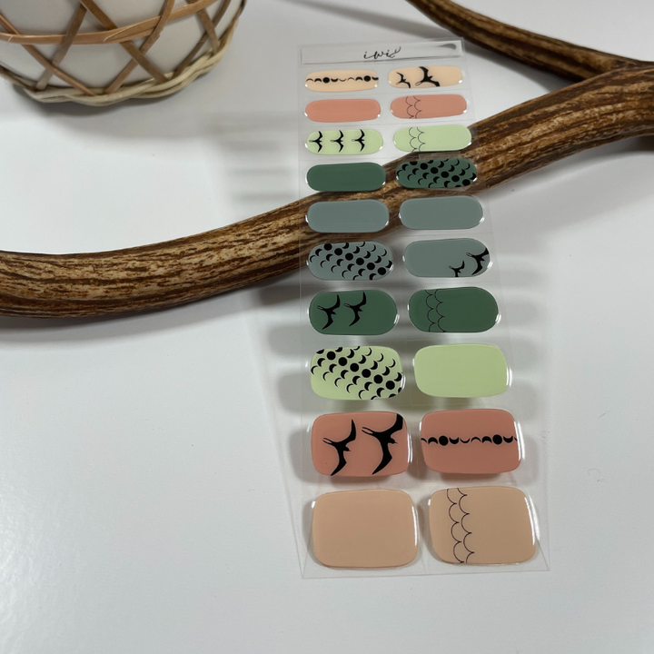Holoholo Collection: Lako ia